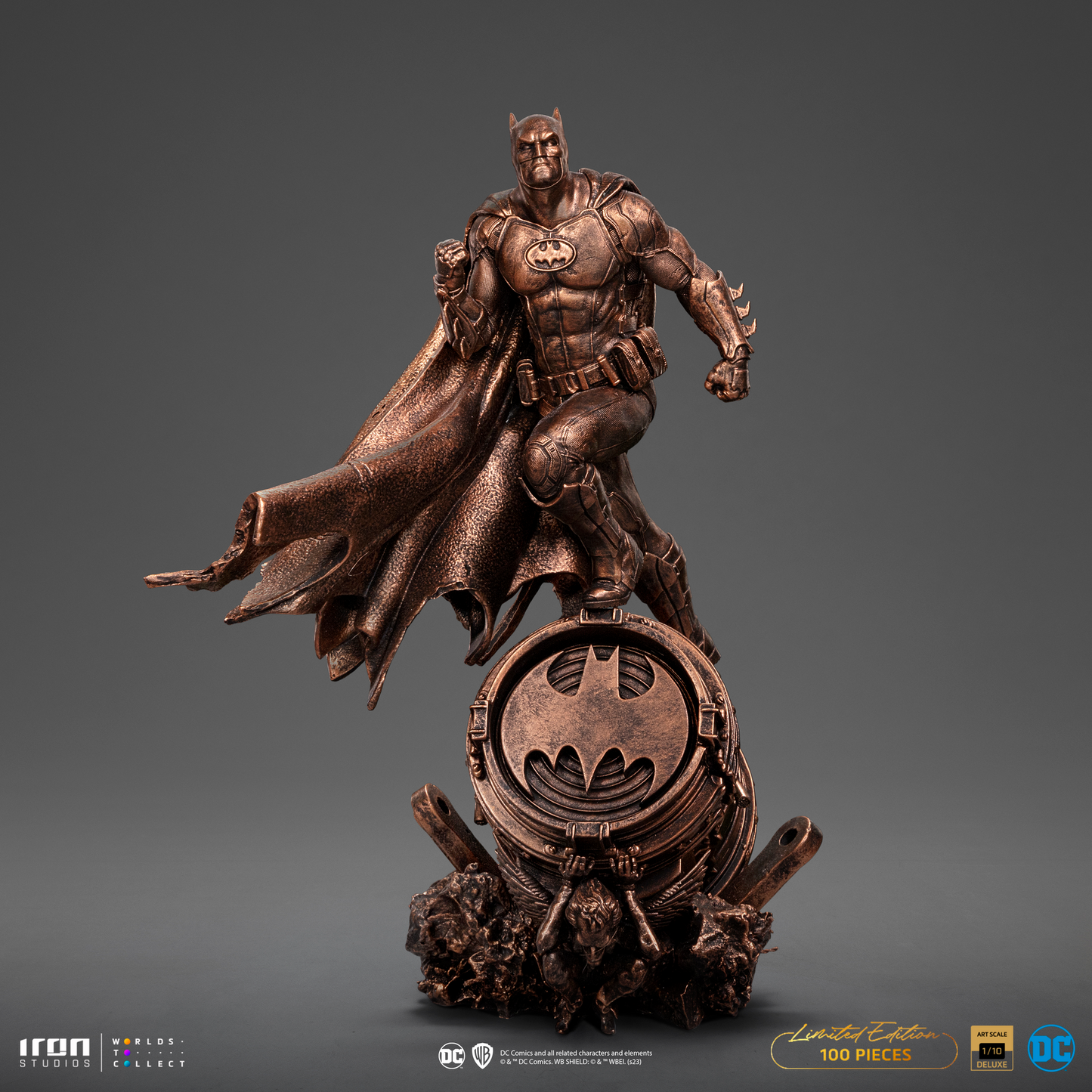 Batman Deluxe Statue (Bronze Version) - DC Comics - Art Scale 1/10