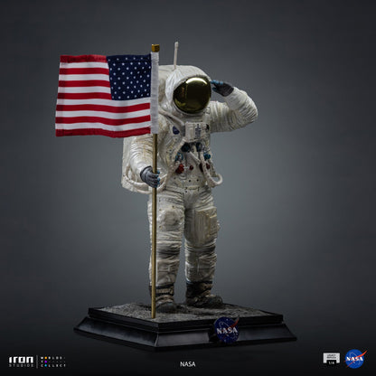 Statue Apollo 11 Astronaut - Nasa - Legacy Replica 1/4