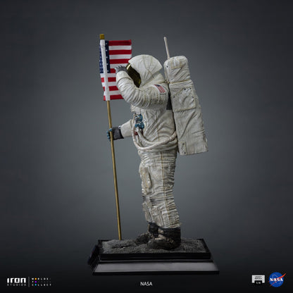 Statue Apollo 11 Astronaut - Nasa - Legacy Replica 1/4