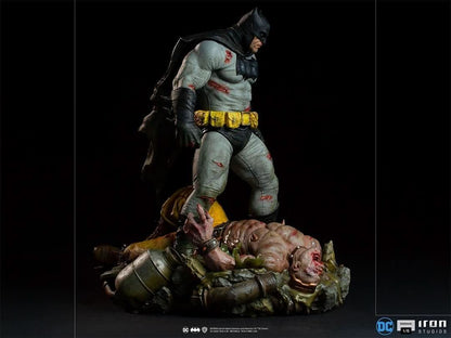 Statue Batman – The Dark Knight Returns – DC Comics – Diorama 1/6