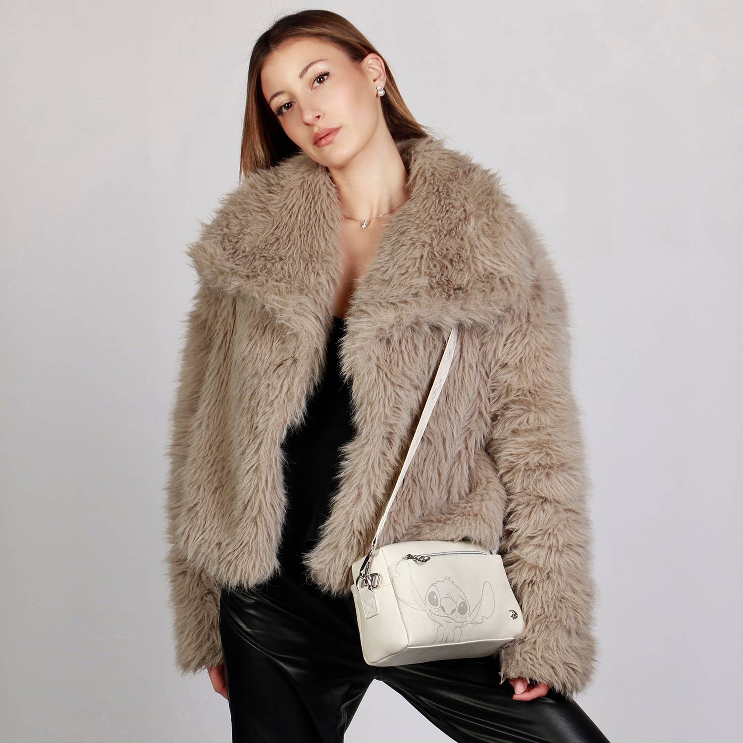 sac a main lilo stitch creme karactermania