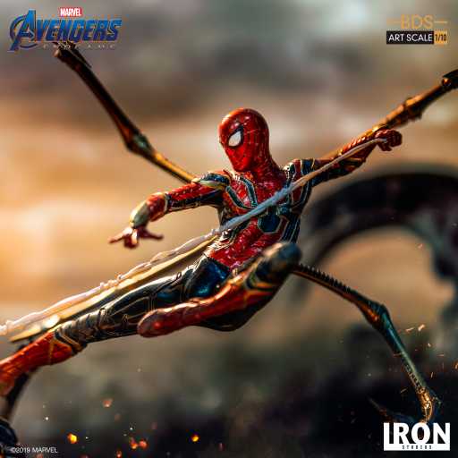 Statue Iron Spider Vs Outrider - Avengers: Endgame - Art Scale - Marvel Comics