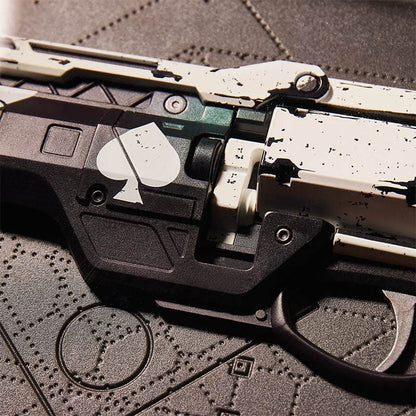 Plaque Réplique Destiny Exotic Armory Collection "Ace of Spades"