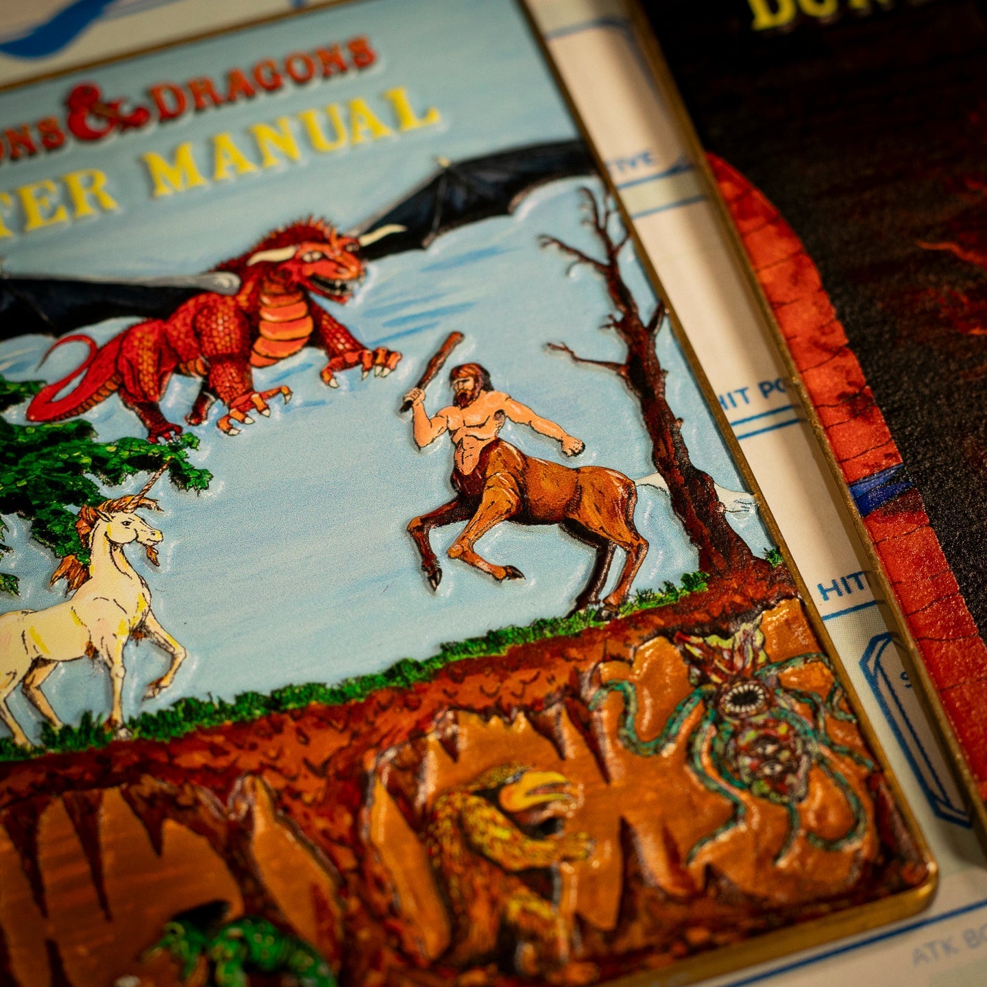 Set de lingots collector Dungeons & Dragons - 50th Anniversary 1st Edition Book CoverSSet de lingots collector Dungeons & Dragons - 50th Anniversary 1st Edition Book CovereSet de lingots collector Dungeons & Dragons - 50th Anniversary 1st Edition Book CovertSet de lingots collector Dungeons & Dragons - 50th Anniversary 1st Edition Book Cover Set de lingots collector Dungeons & Dragons - 50th Anniversary 1st Edition Book CoverdSet de lingots collector Dungeons & Dragons - 50th Anniversary 1st Edition Book Co