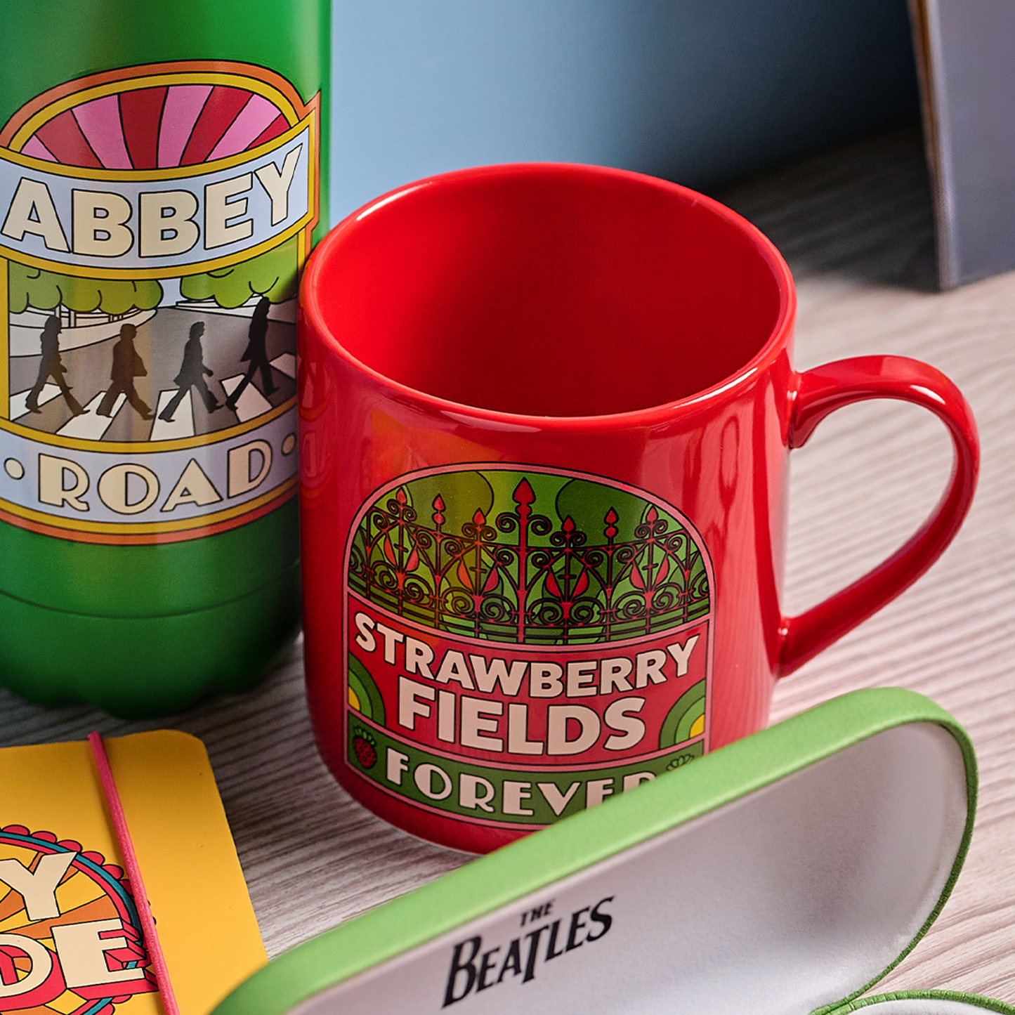 Mug signature The Beatles - Strawberry Fields 370 ml