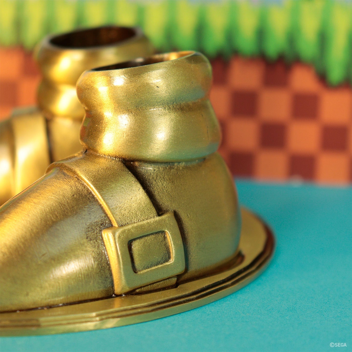 Sonic the Hedgehog – Limited Edition 35th Anniversary Metal Boot Replicas