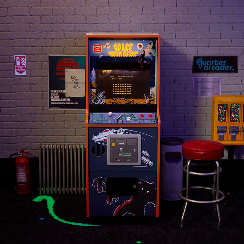 Space Invaders Quarter Size Arcade Cabinet + Coin.