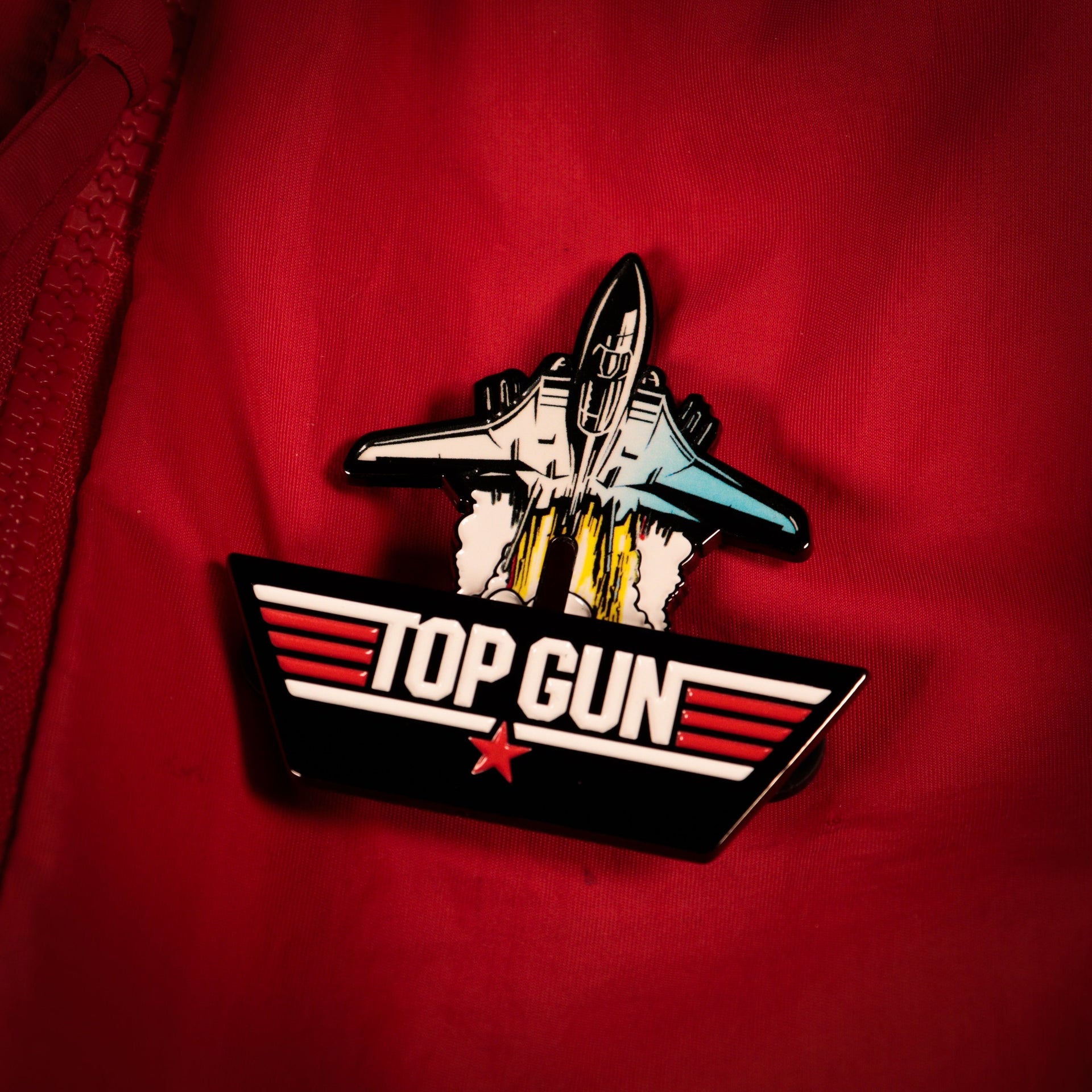 Pin's Top Gun - Moving