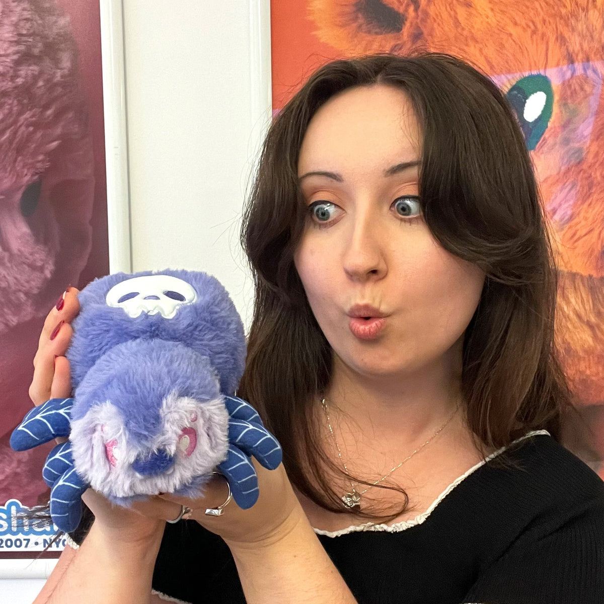 Squishable Plüschtier Alter Egos – Spinnenschädel