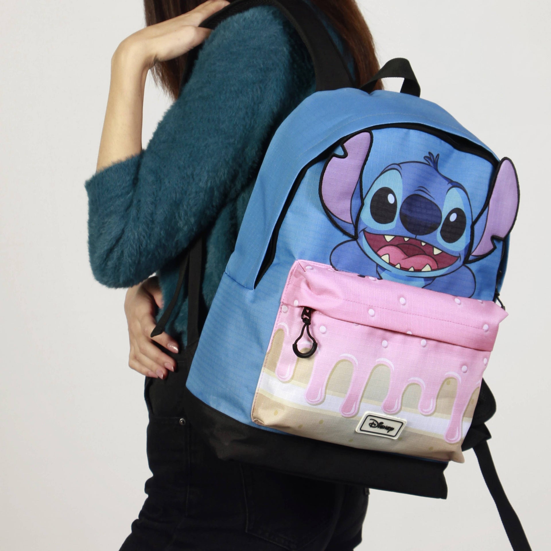 sac a dos lilo stitch stitch gateau karactermania