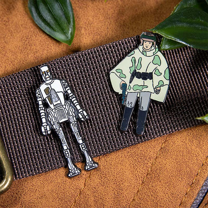 Pin-Set Star Wars 1.35 – 8D8 und Prinzessin Leia Organa (im Kampf-Poncho)