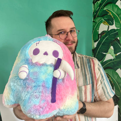Peluche Squishable – Faucheuse Tie-Dye
