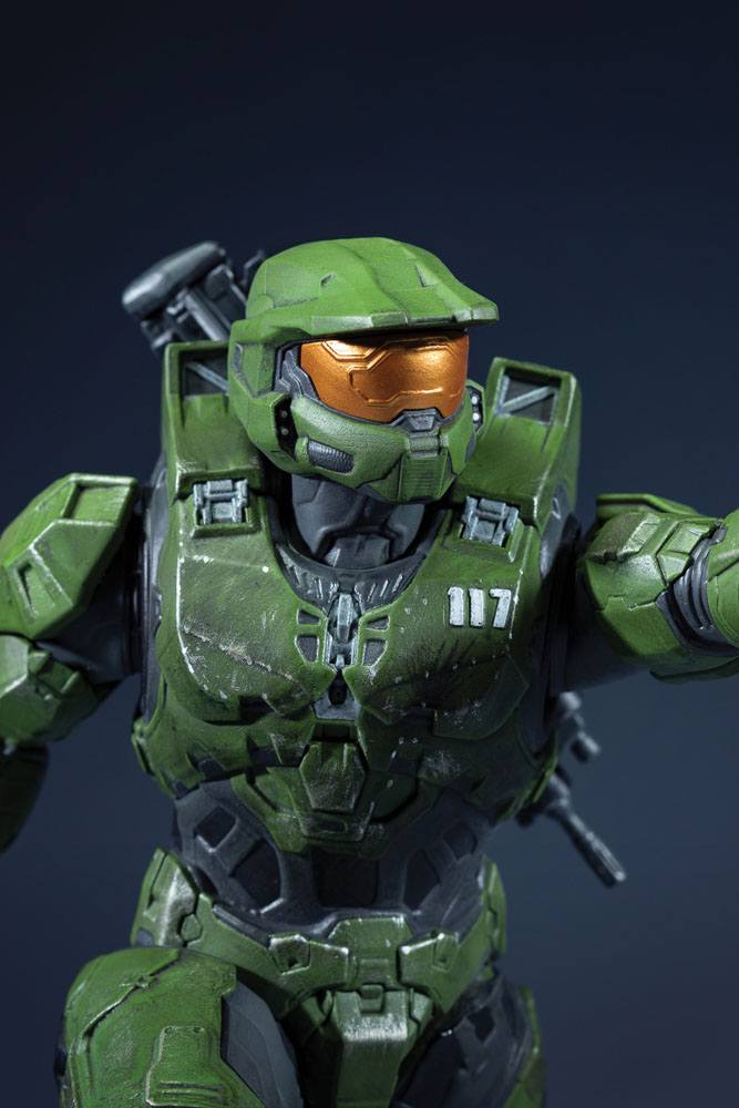 Master Chief &amp; Grappleshot Statuette - PRE-ORDER*