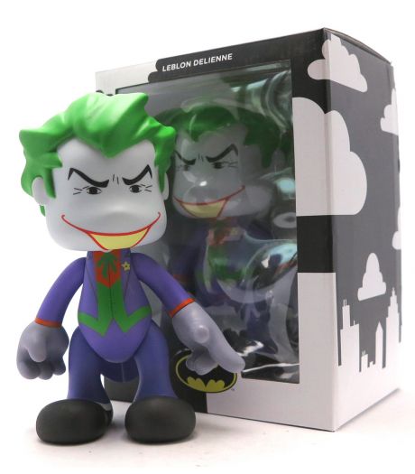 DC COMICS Figurine Artoyz Joker 23cm